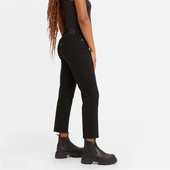 Levi’s Wedgie Straight Jeans - marked 28, fit like 24-25 - Picture 3 of 7